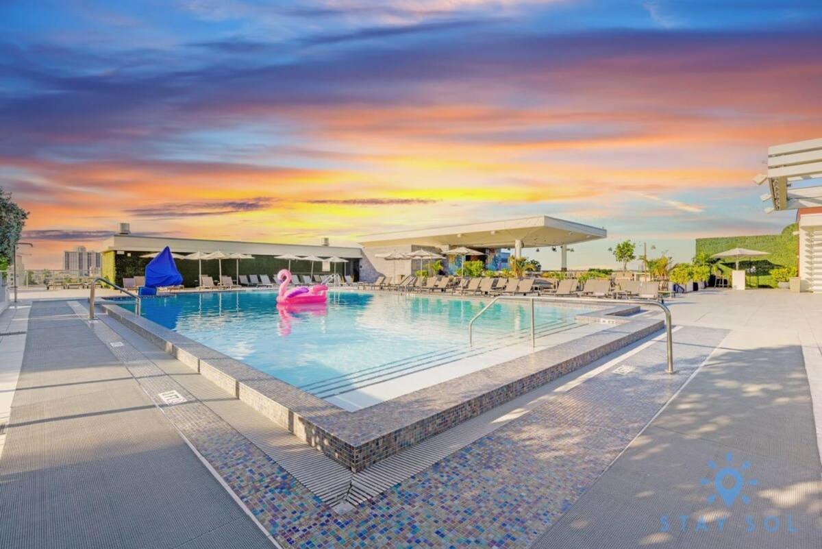 Hollywood Beach Broad - Walk - Gym - Amazing Pool Exterior photo